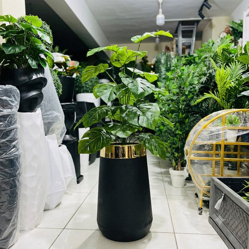 18 Leaves Plant  With Fiber Planter