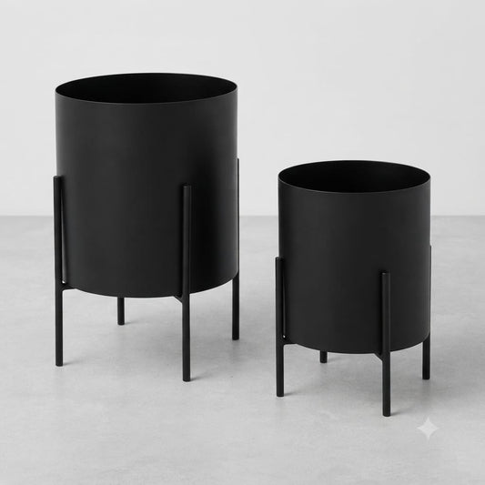Modern Rise planter with metal stand